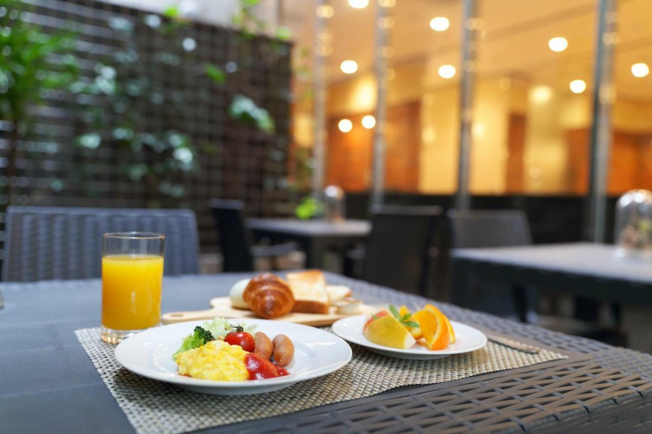 Hotel Wbf Shinsaibashi Oszaka Kültér fotó