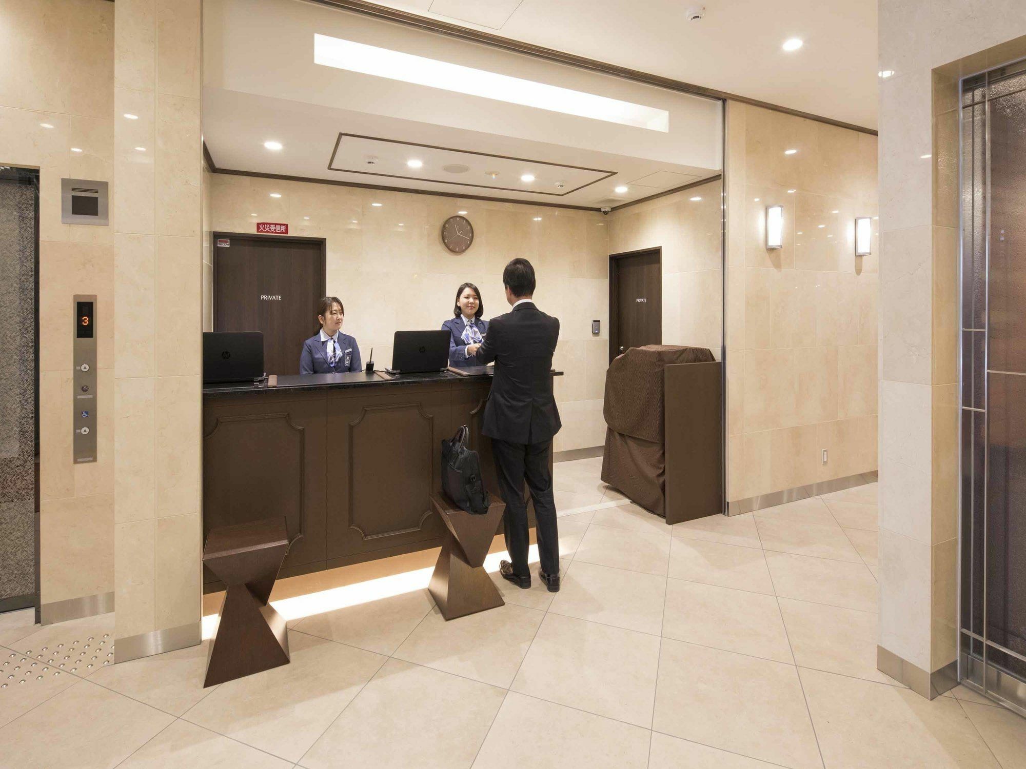Hotel Wbf Shinsaibashi Oszaka Kültér fotó