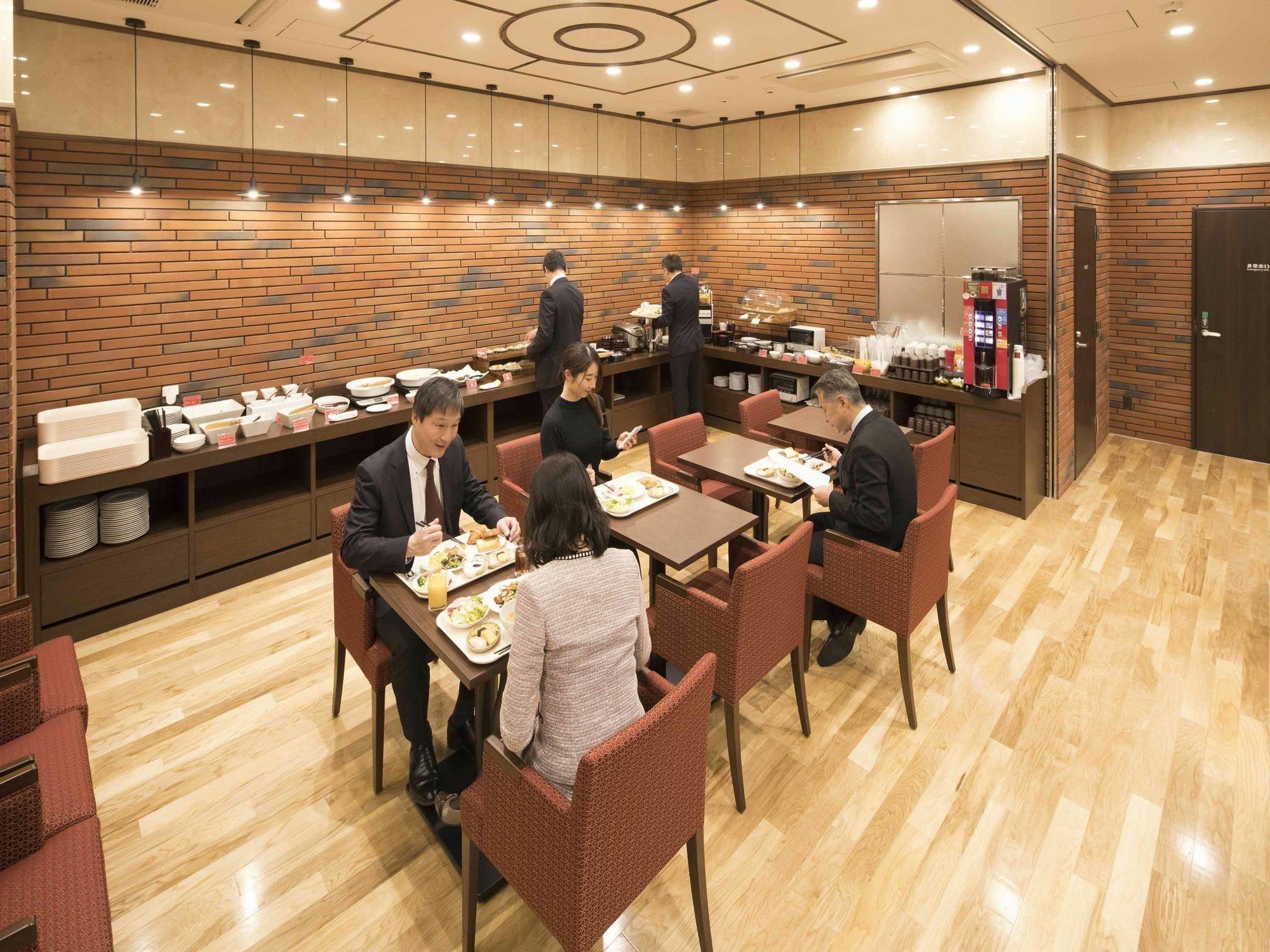 Hotel Wbf Shinsaibashi Oszaka Kültér fotó