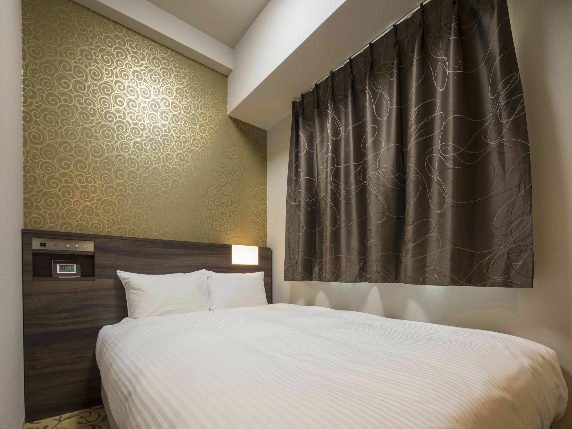 Hotel Wbf Shinsaibashi Oszaka Kültér fotó