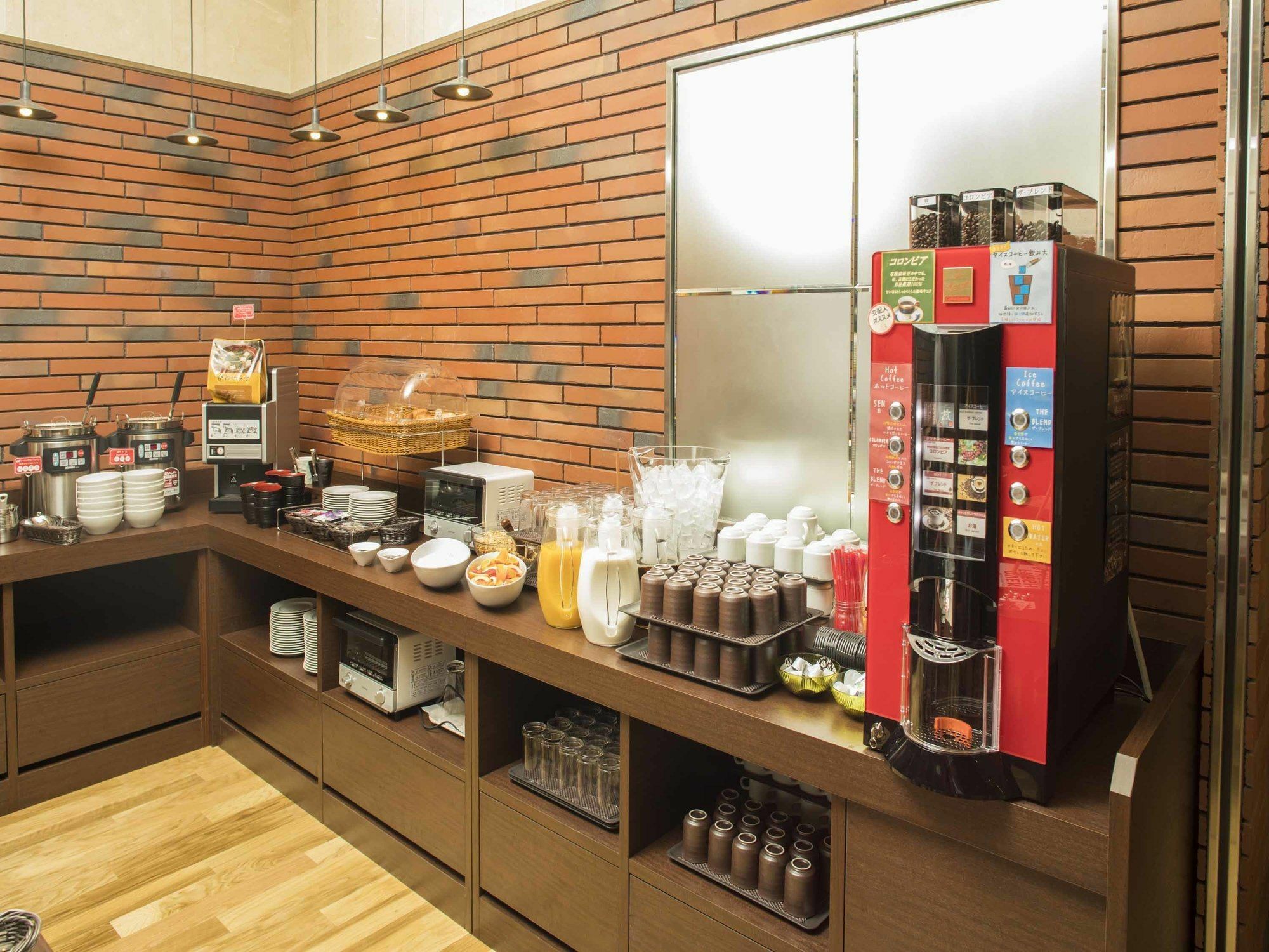 Hotel Wbf Shinsaibashi Oszaka Kültér fotó