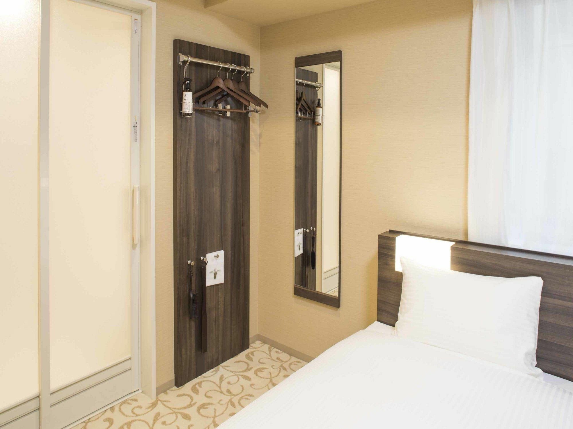 Hotel Wbf Shinsaibashi Oszaka Kültér fotó