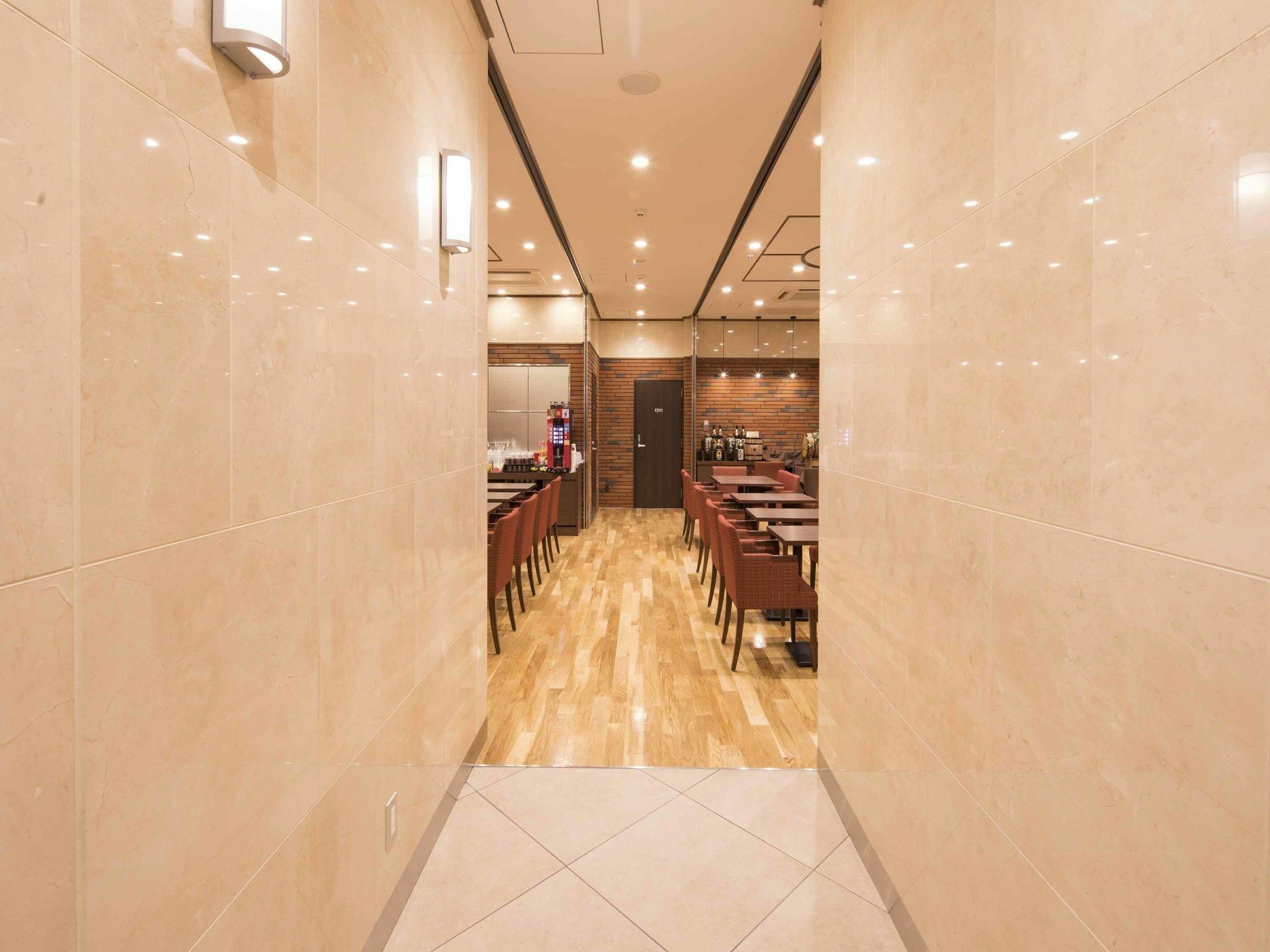 Hotel Wbf Shinsaibashi Oszaka Kültér fotó
