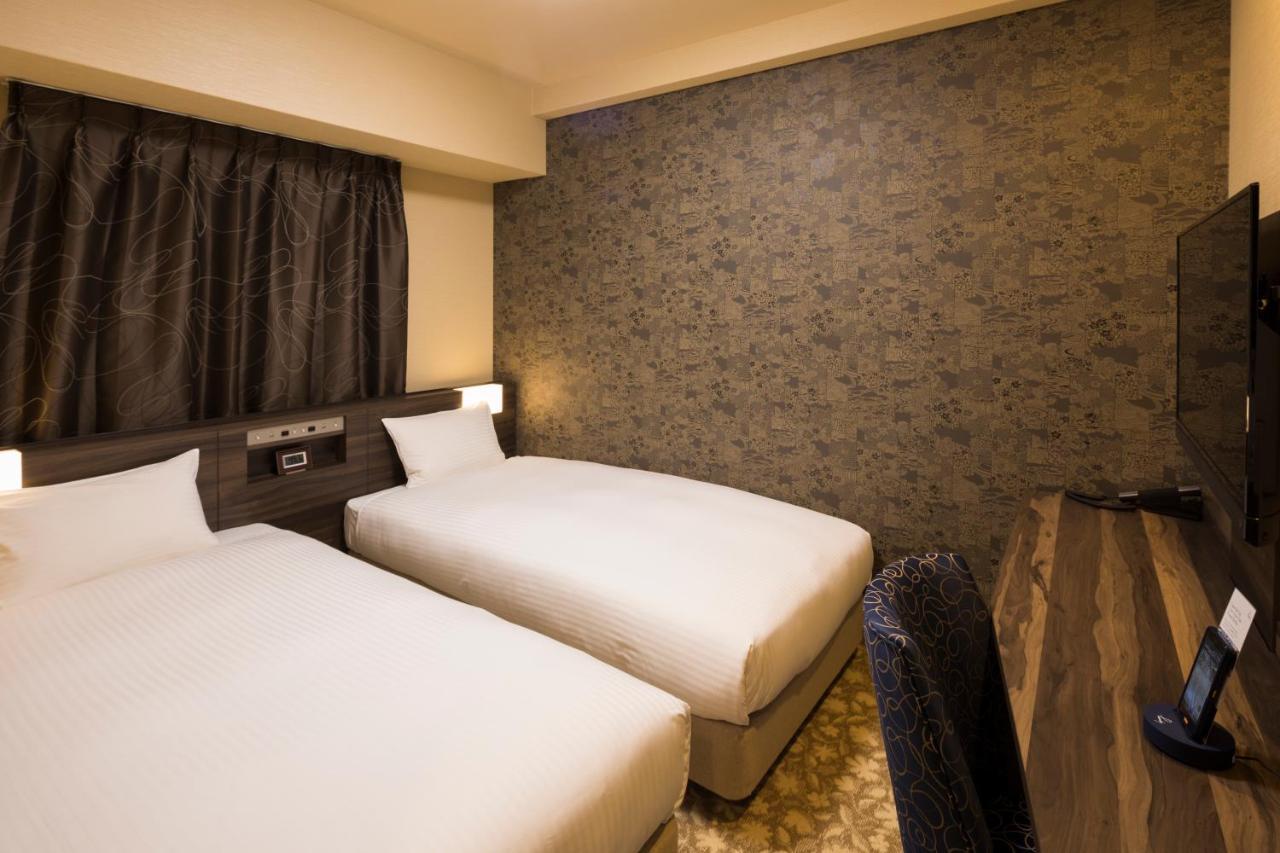 Hotel Wbf Shinsaibashi Oszaka Kültér fotó